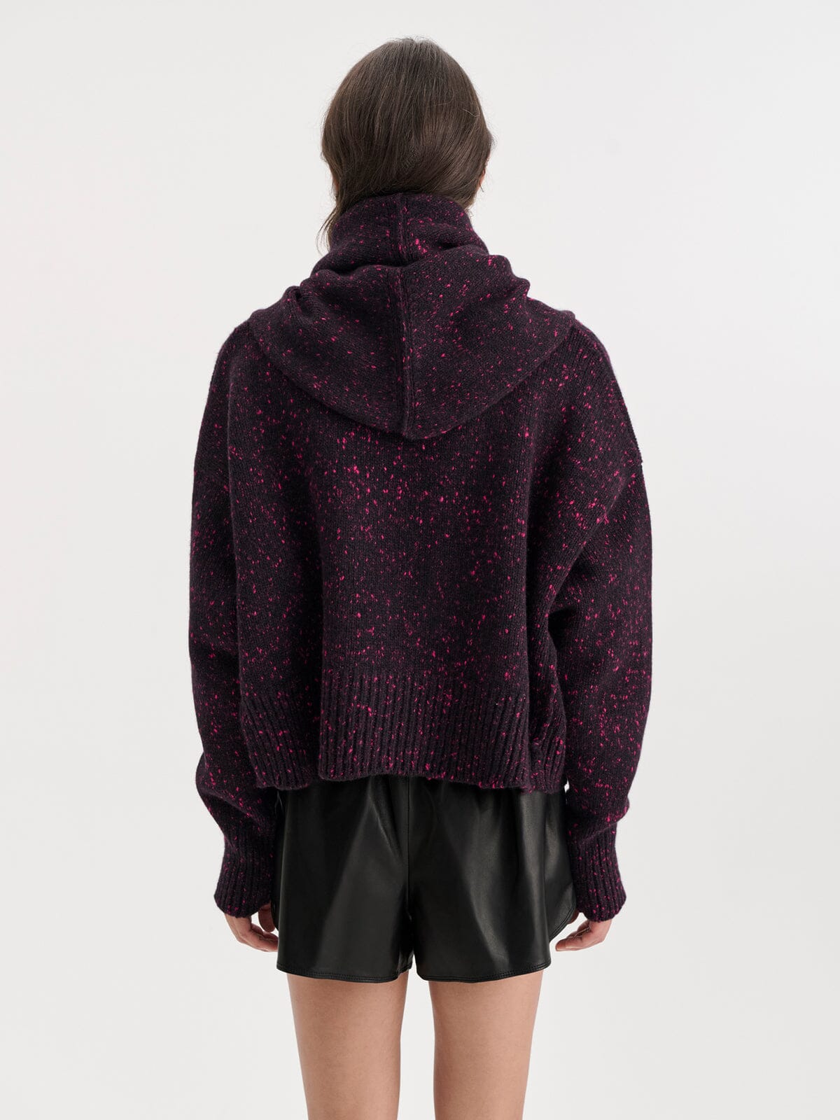 Nackiyé Queen's Guard Knit Scarf