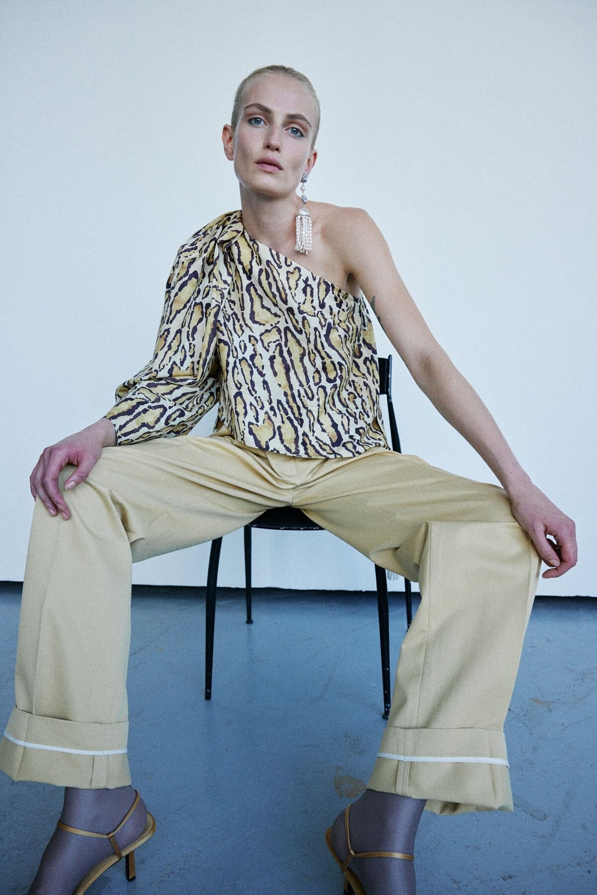 Nackiyé Great Escape One Shoulder Top